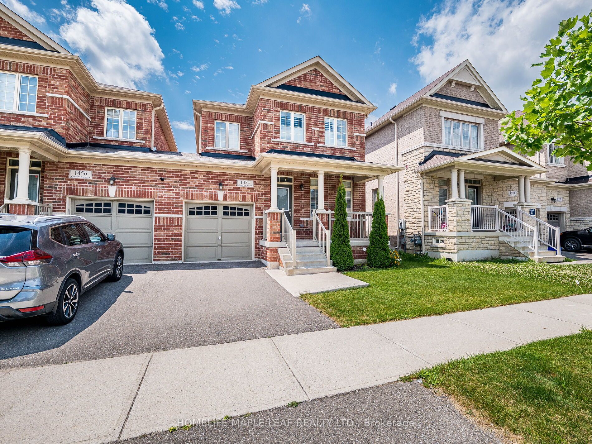 1454 Chretien Street