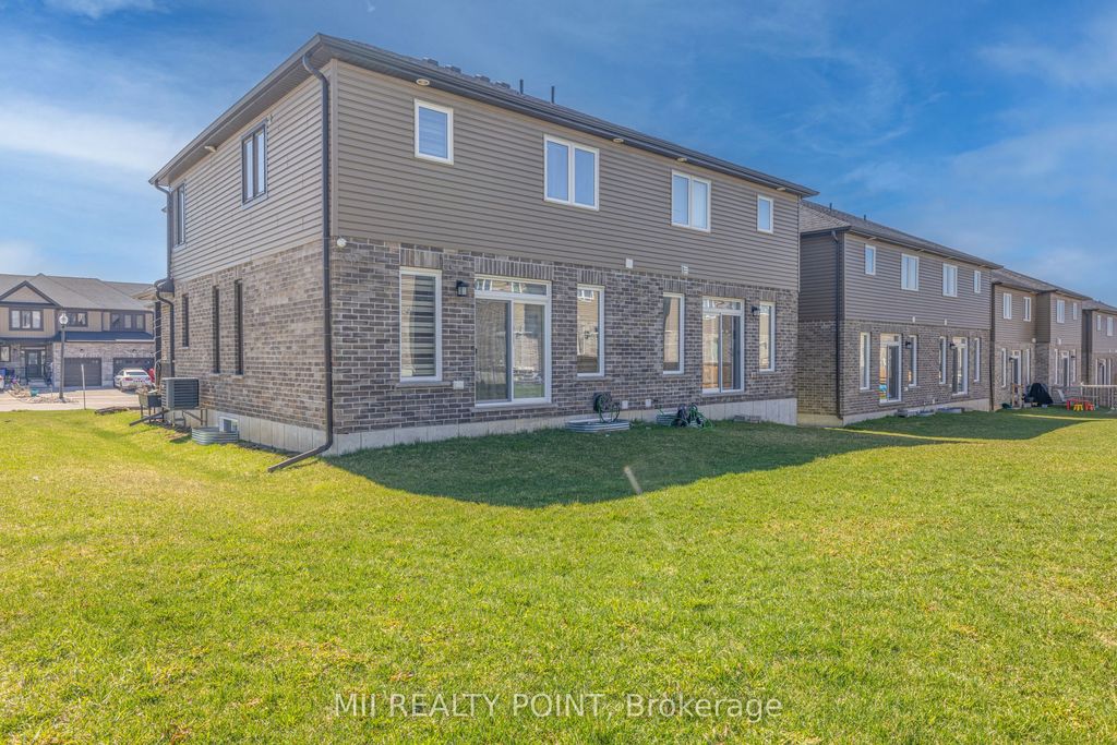 Photo of 145 Links Crescent, Woodstock, ON N4T 0K7 (MLS # X12987820)