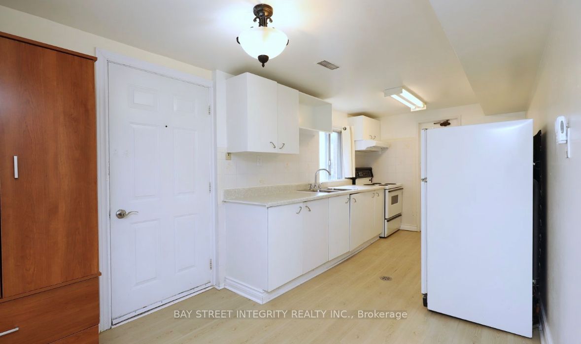 4145 Quaker Hill Drive 2