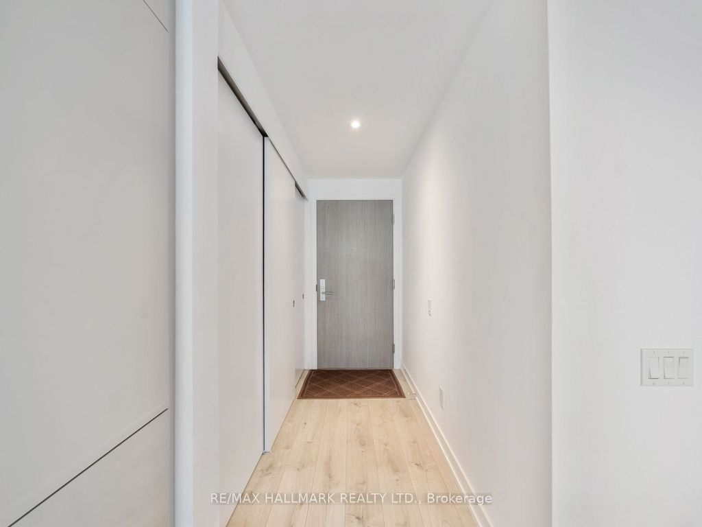 Photo of 161 Roehampton Avenue #2208, Toronto, ON M4P 0C8 (MLS # C12426469)