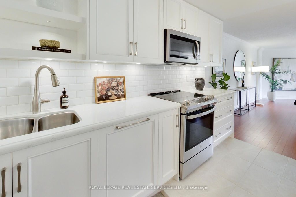 Photo of 35 Church Street #415, Toronto, ON M5E 1T3 (MLS # C12456129)