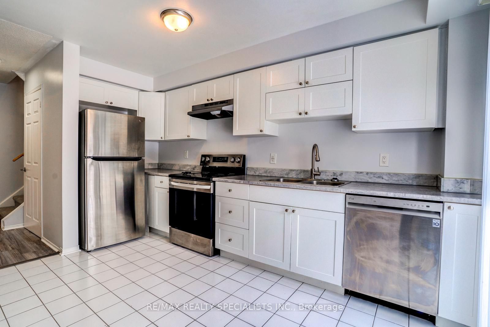 5230 Glen Erin Drive 17