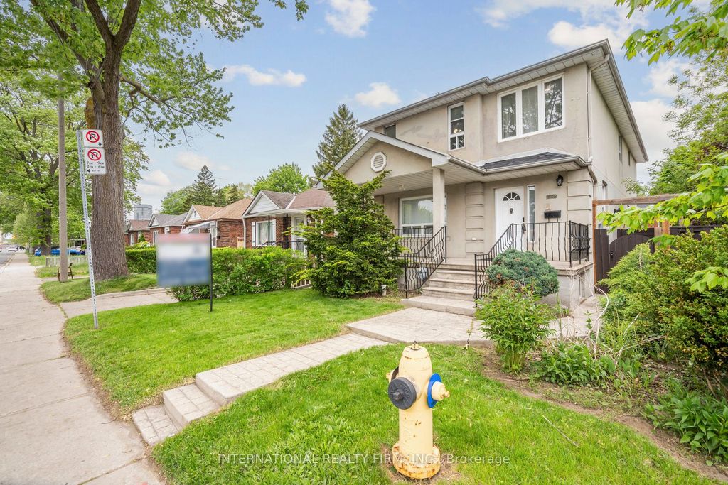 Photo of 1928 Lawrence Avenue W, Toronto, ON M9N 1H2 (MLS # W12448112)
