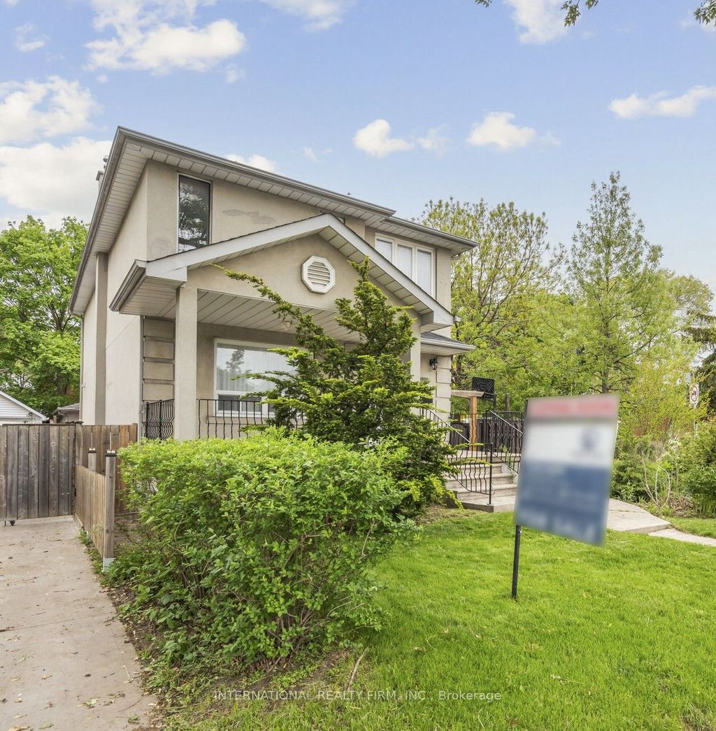 Photo of 1928 Lawrence Avenue W, Toronto, ON M9N 1H2 (MLS # W12448112)