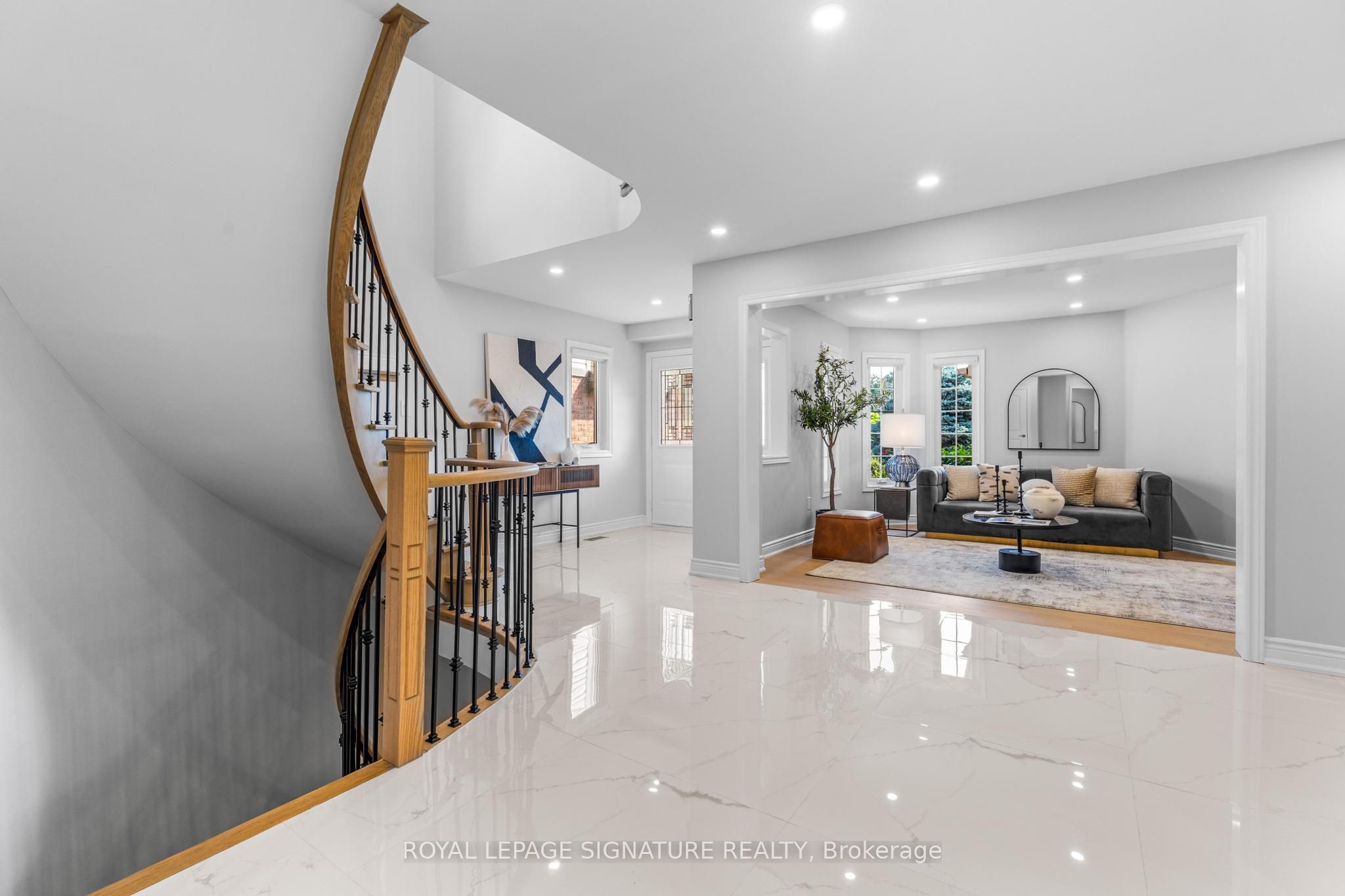 5971 Greensboro Drive
