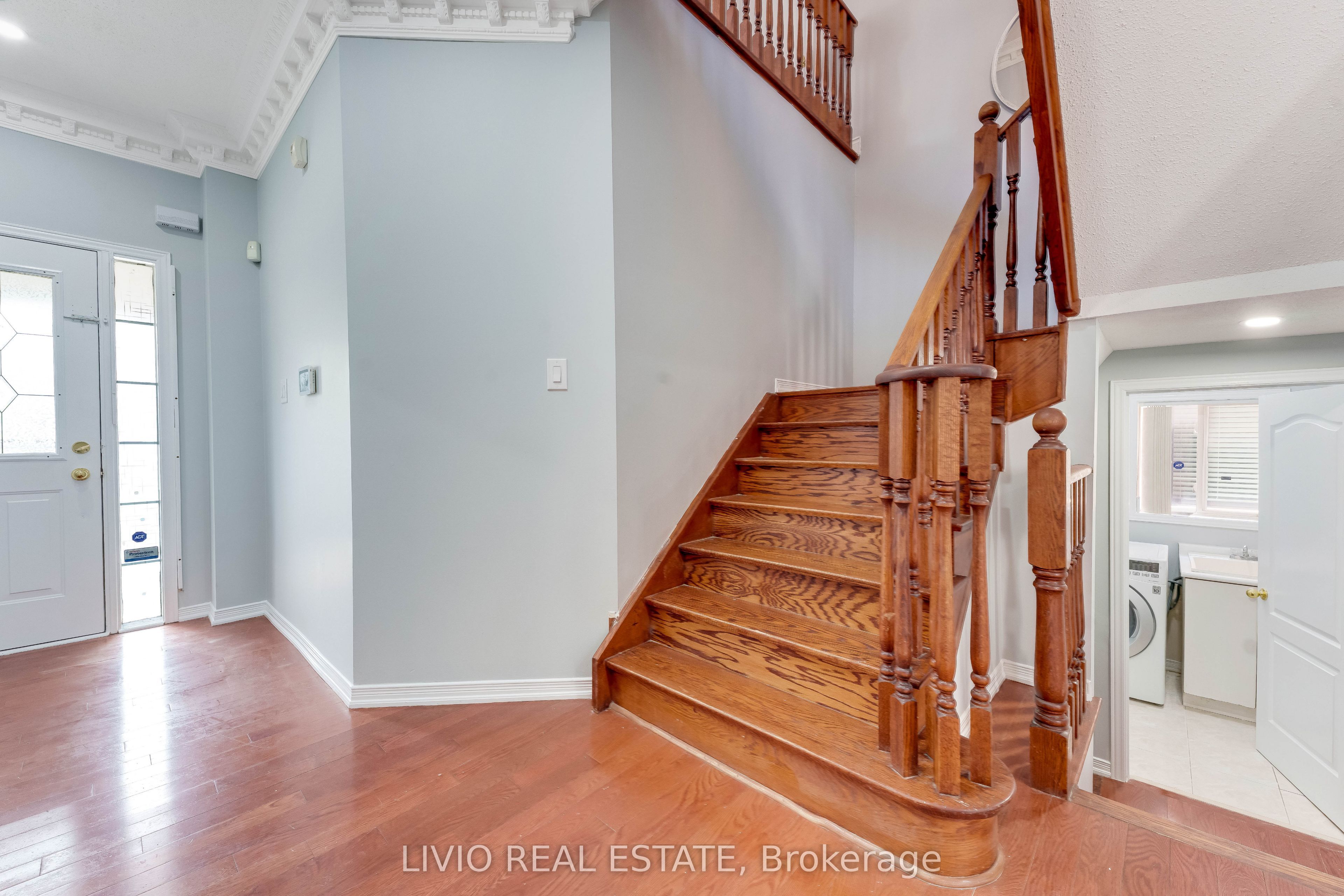 3209 Cactus Gate