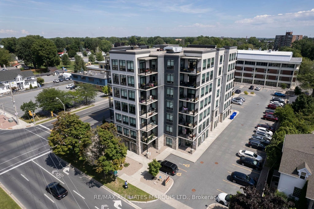 Photo of 108 Second Street E #2, Cornwall, ON K6H 0C9 (MLS # X13220644)