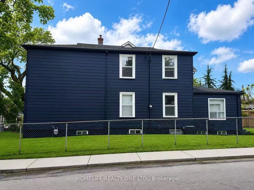 Photo of 104 Benson Avenue, Toronto, ON M6G 2J1 (MLS # C13585702)