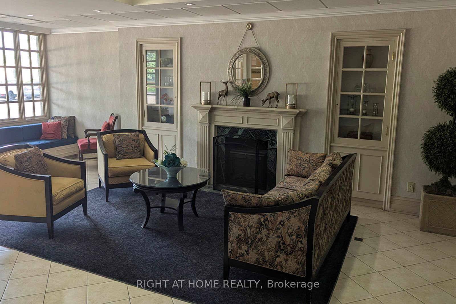 1360 Rathburn Road E 1603