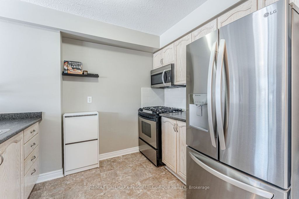 Photo of 22 Michael Crescent, Barrie, ON L4M 6Y9 (MLS # S12802280)