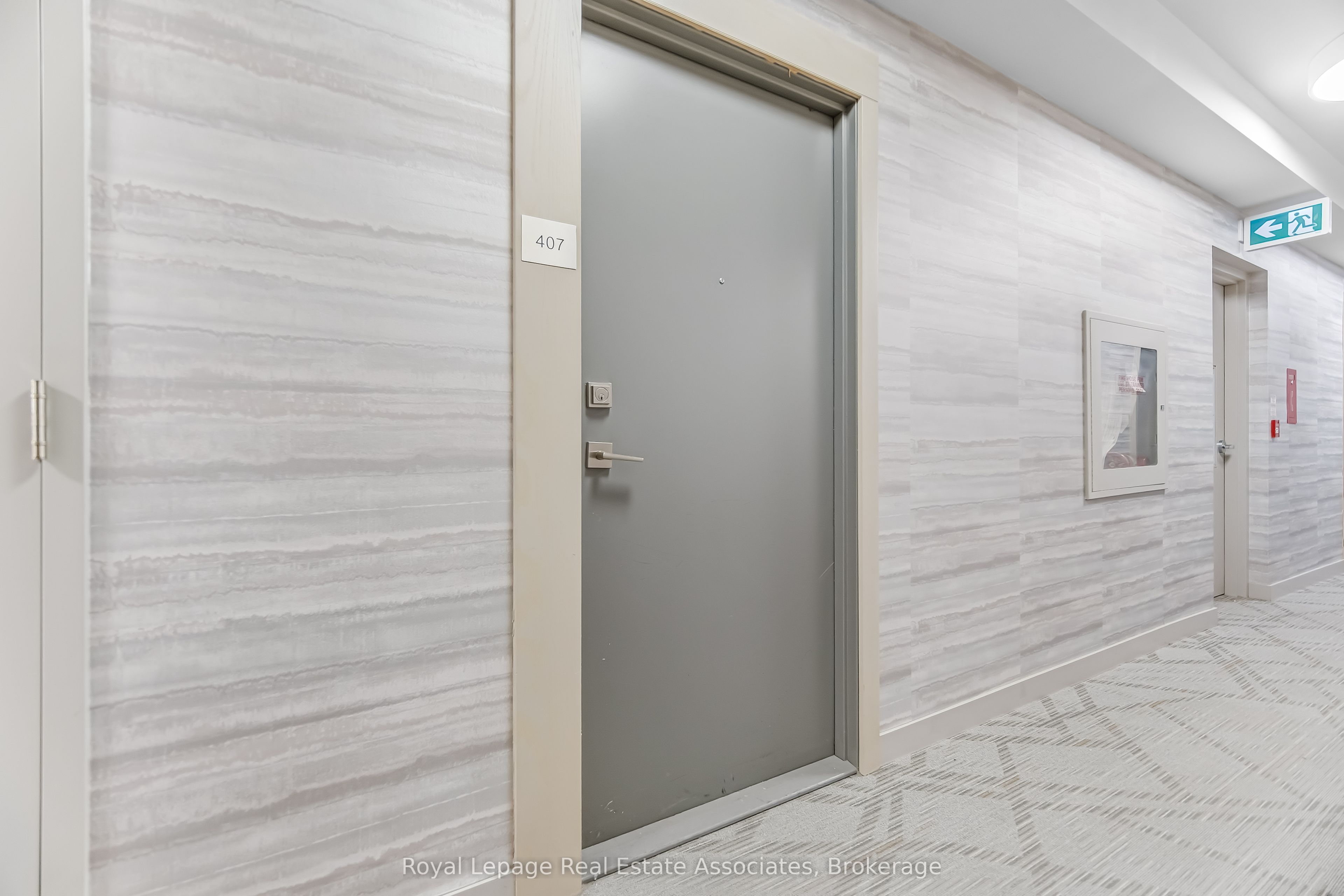 4633 Glen Erin Drive E 407