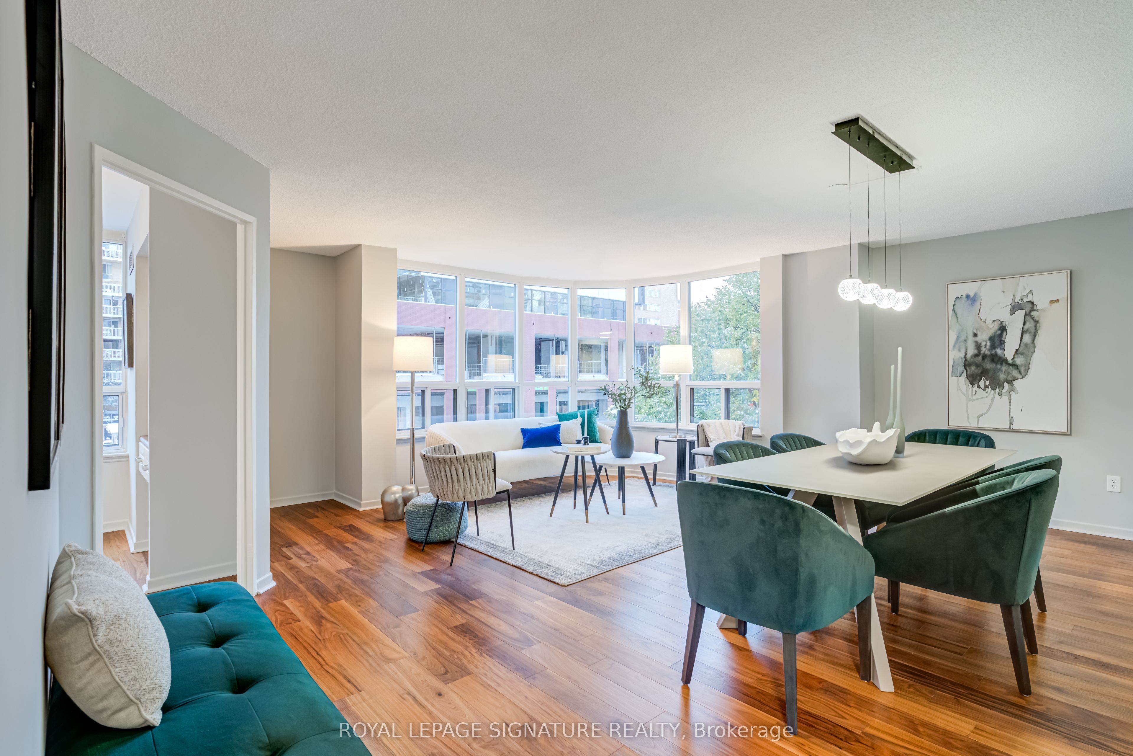 25 Maitland Street 303