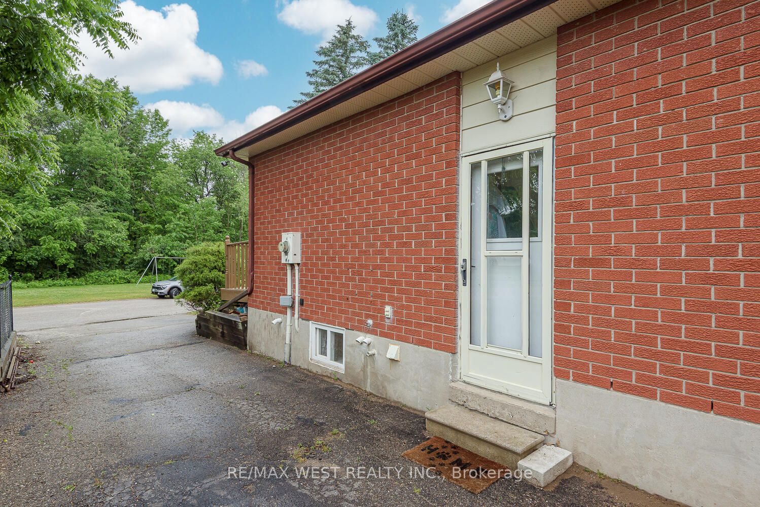 3 Carberry Street
