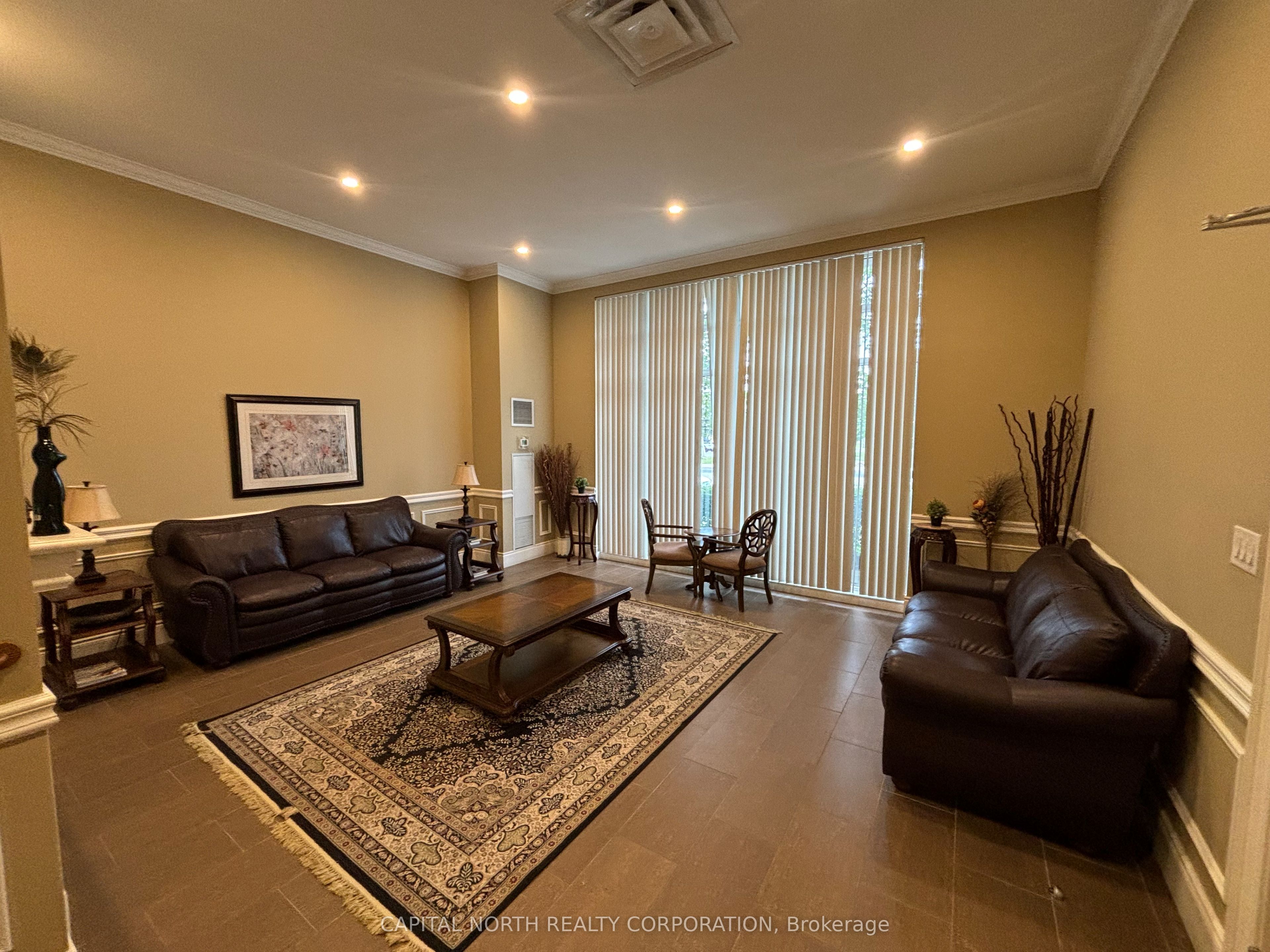 10211 Keele Street 217