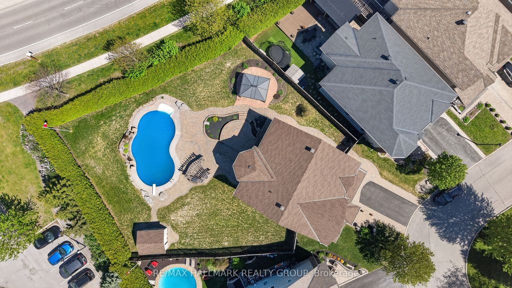 Photo of 2030 Cherington Crescent, Orleans - Cumberland and Area, ON K4A 4Z8 (MLS # X13158476)