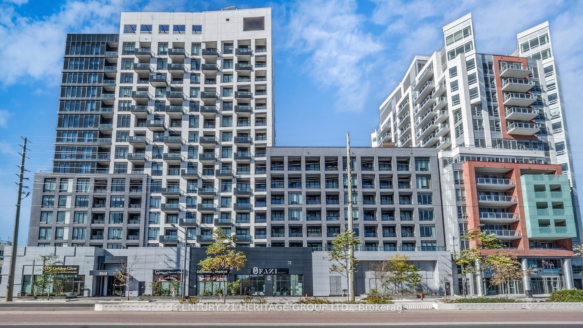 8888 YONGE Street 706