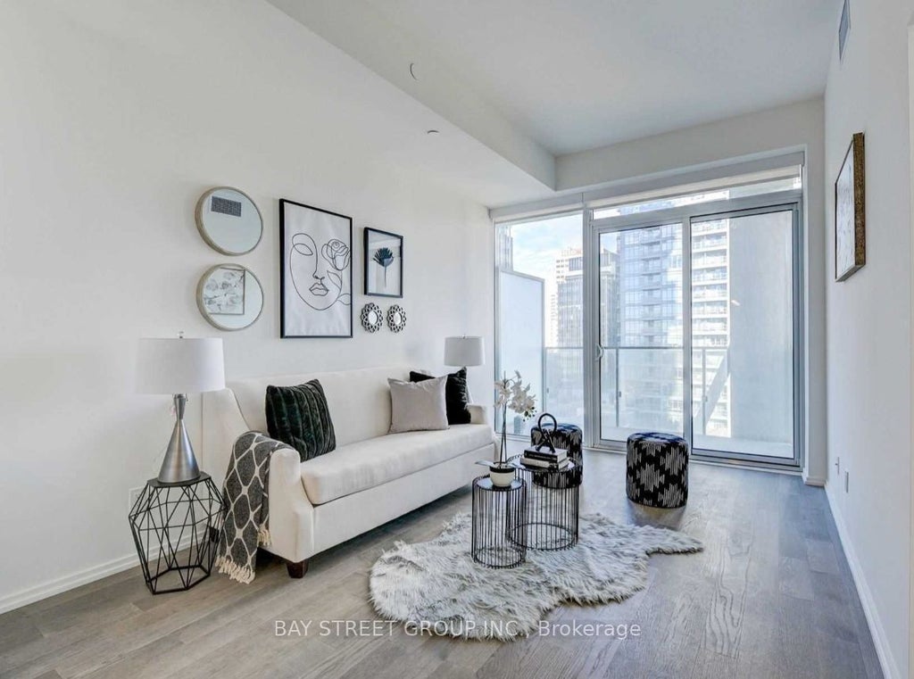 Photo of 5 Soudan Avenue #1908, Toronto, ON M4S 0B1 (MLS # C13247030)