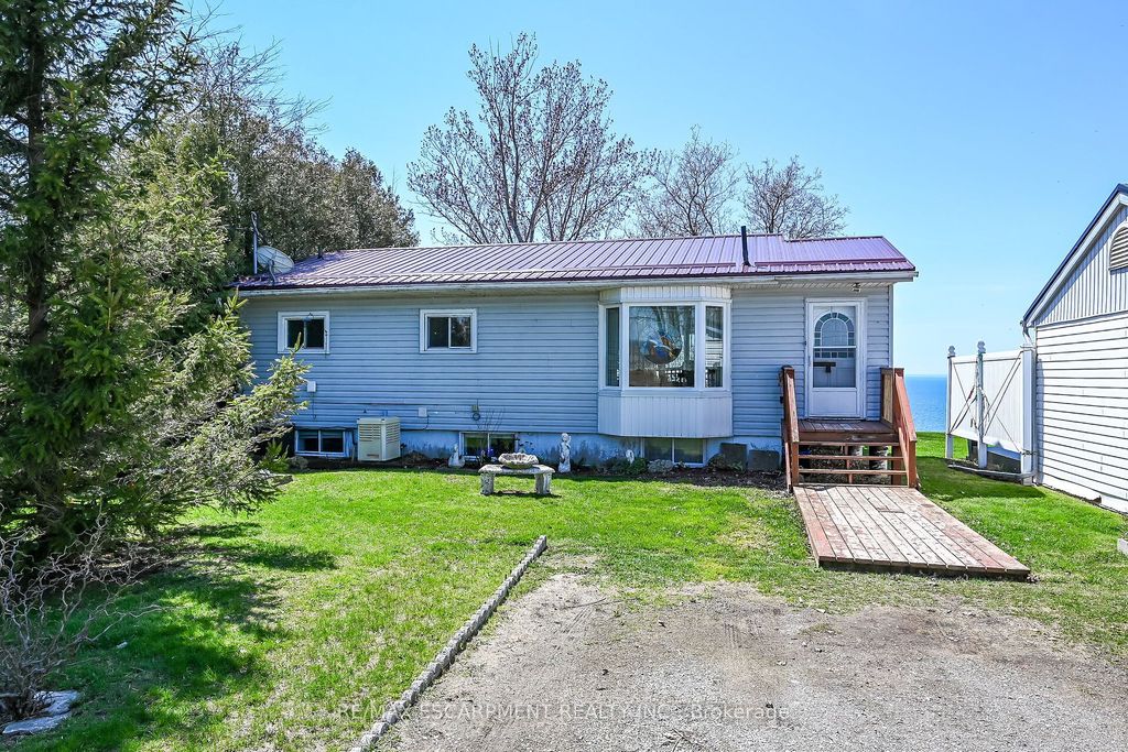 Photo of 406 South Coast Drive, Haldimand, ON N0A 1L0 (MLS # X13044616)