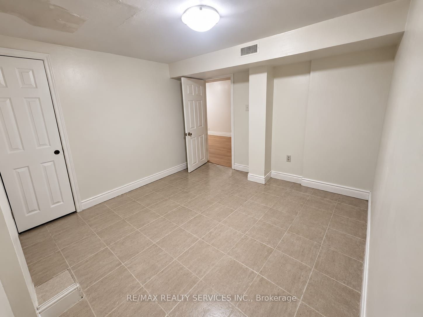 50 Banting Crescent