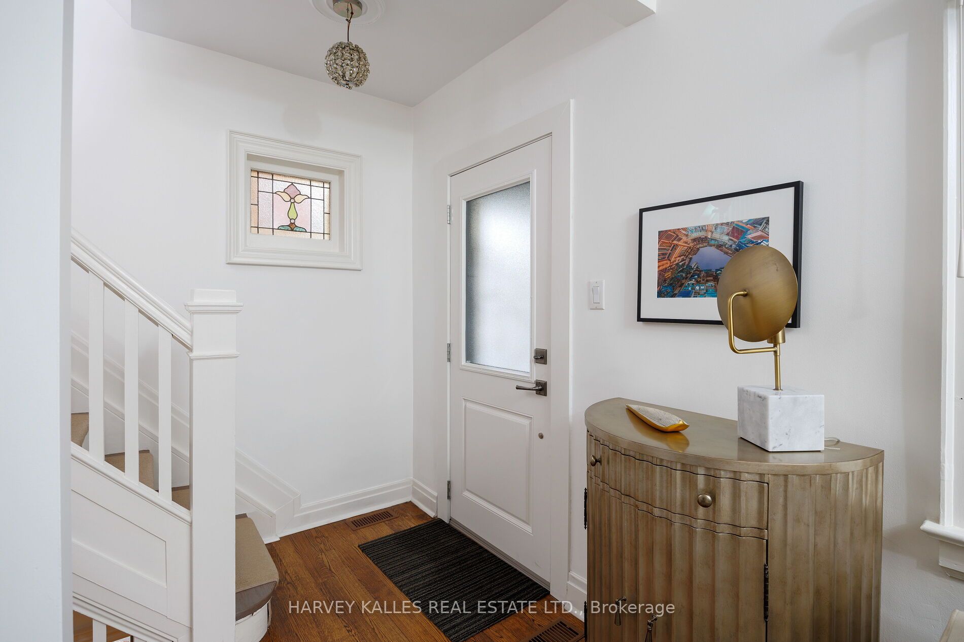 419 Hillsdale Avenue E