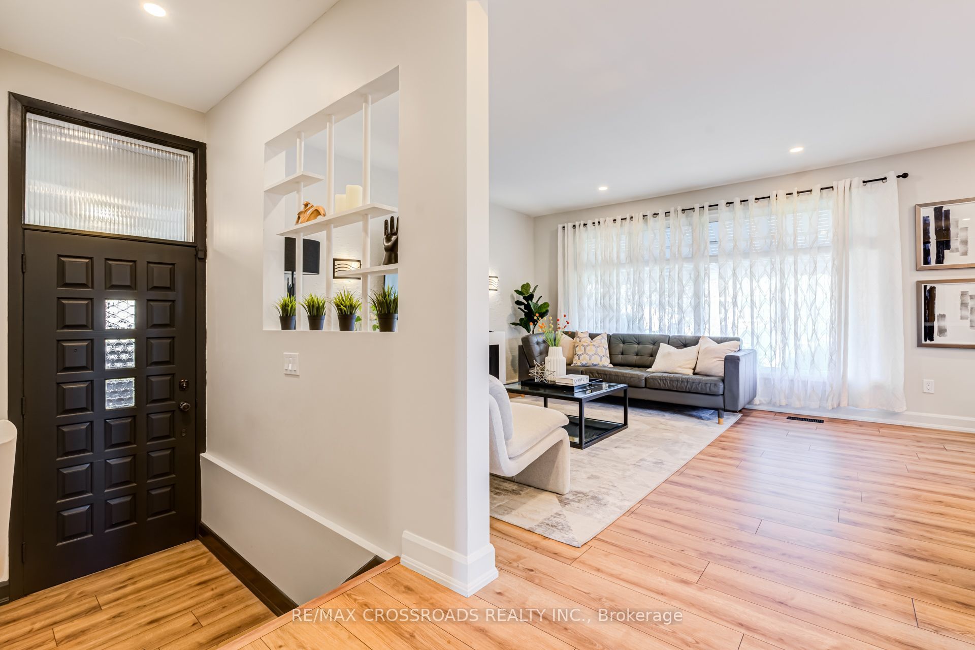 49 Clementine Square