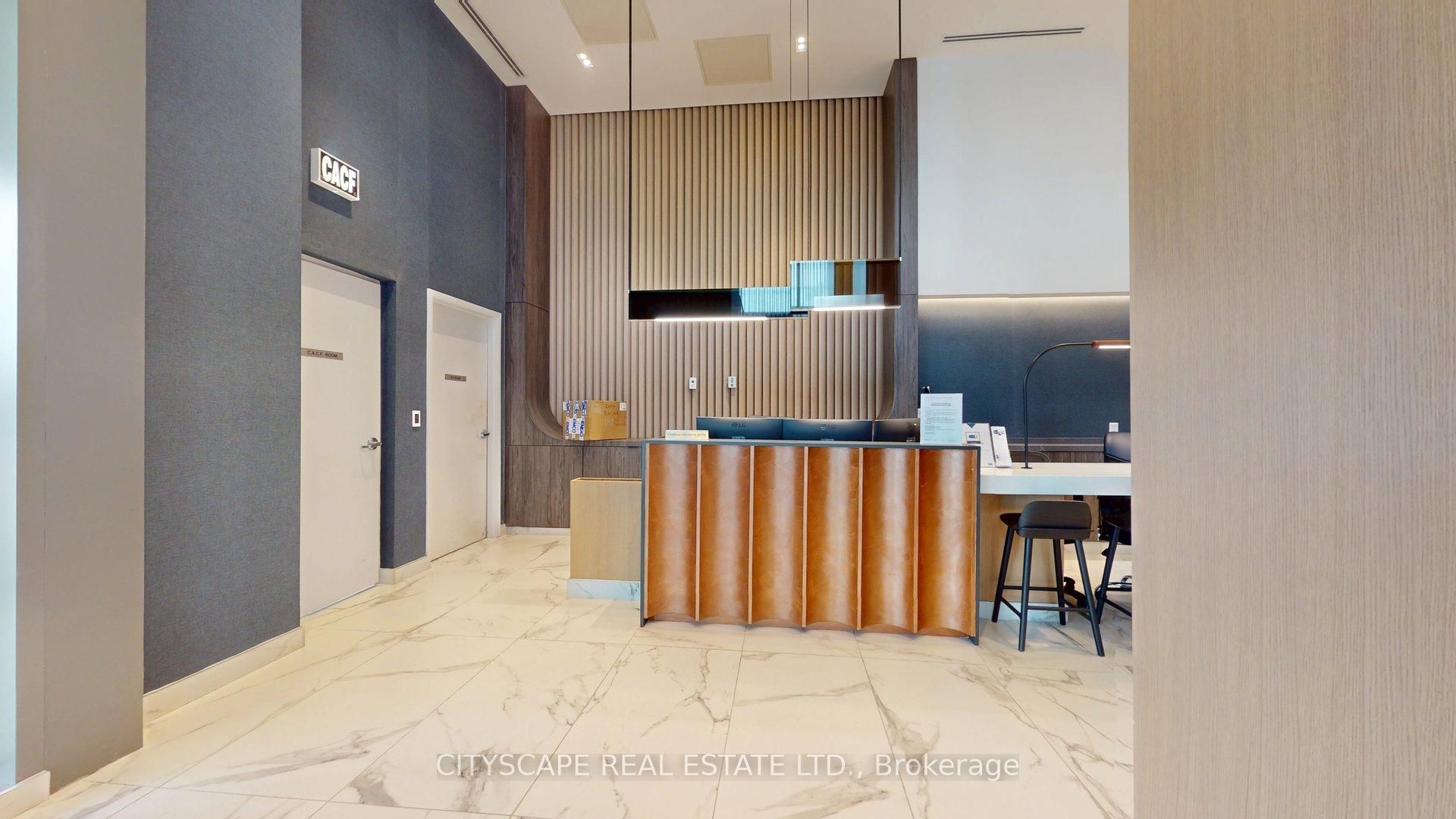 1195 The Queens Way 303