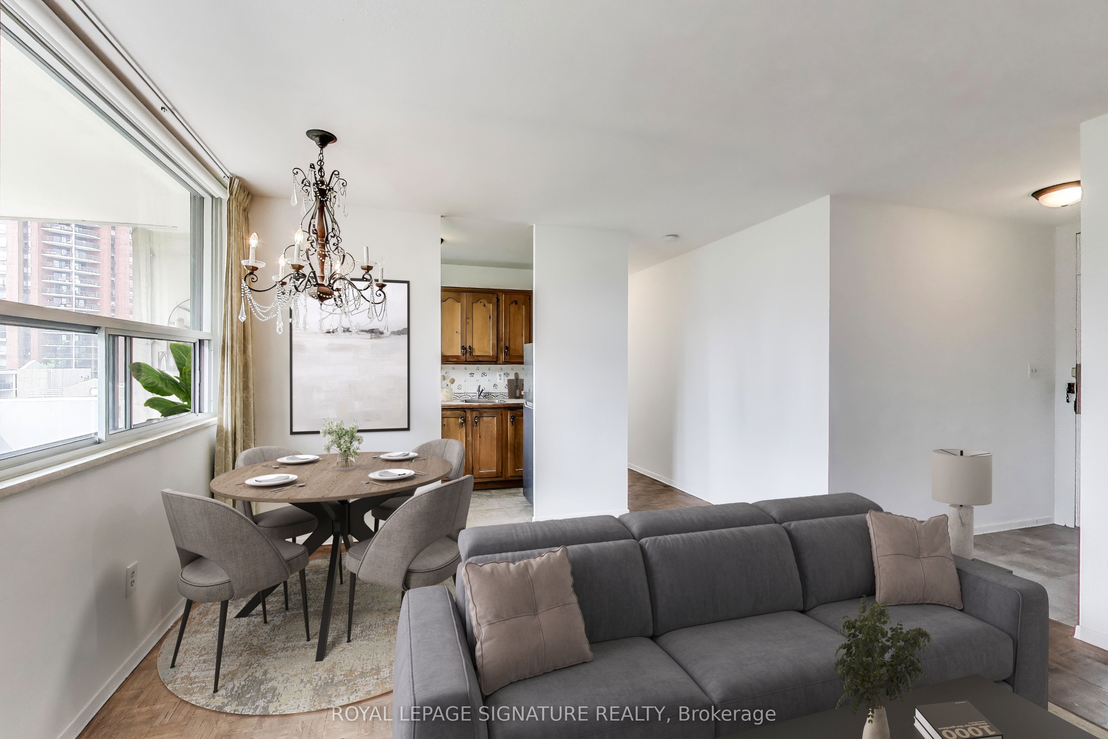 40 Homewood Avenue 807