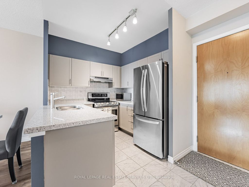 Photo of 600 Queens Quay W #1029, Toronto, ON M5V 3M3 (MLS # C12731968)