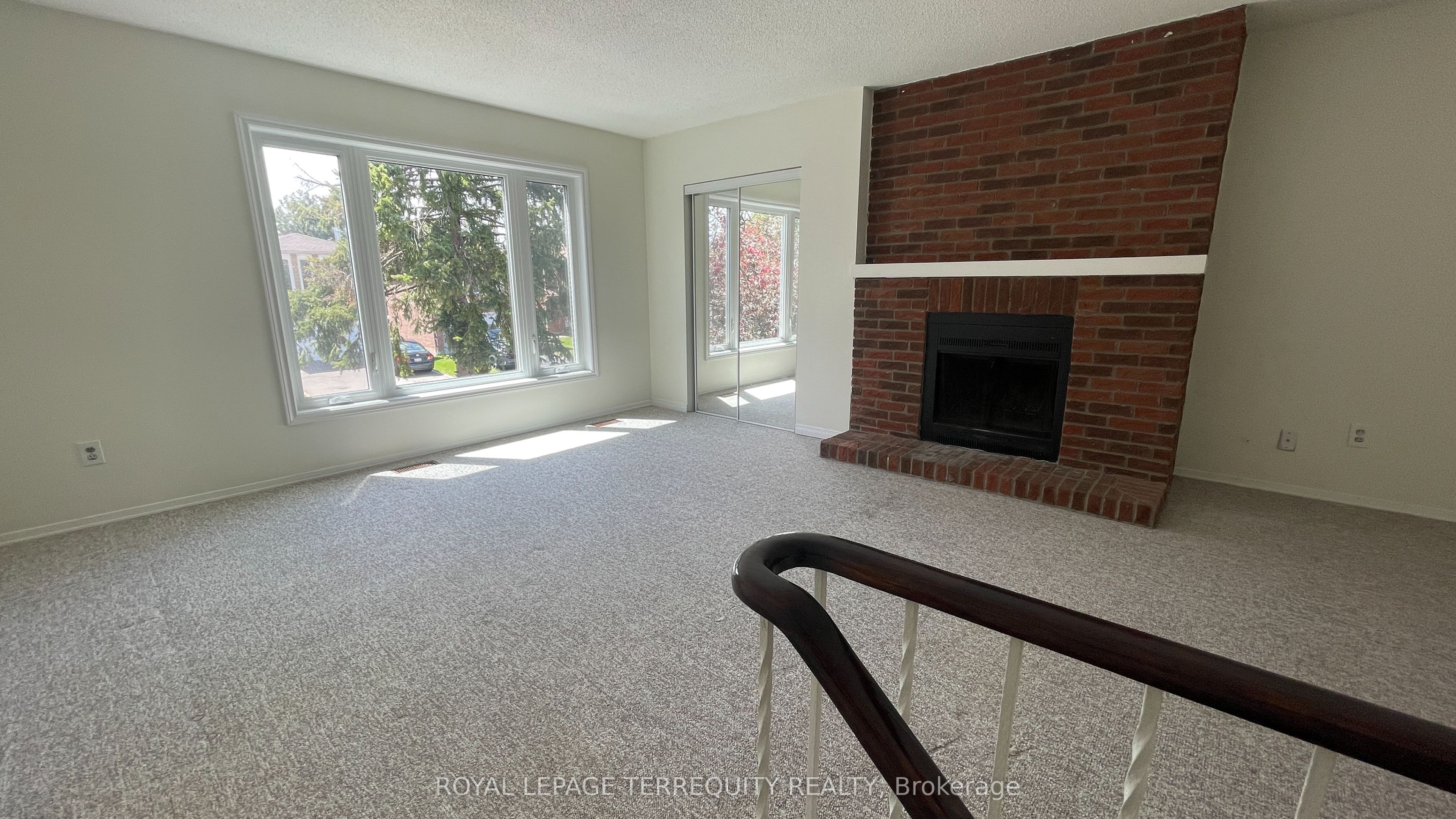 3151 Bracknell Crescent
