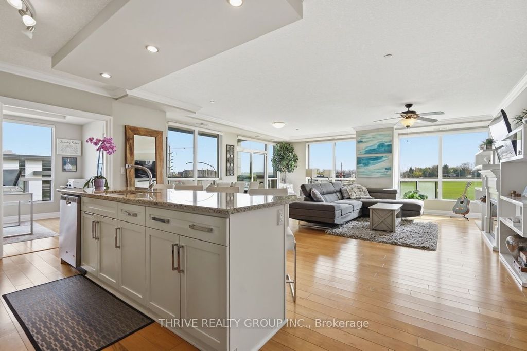 Photo of 240 Villagewalk Boulevard #404, London North, ON N6G 0P6 (MLS # X13076724)