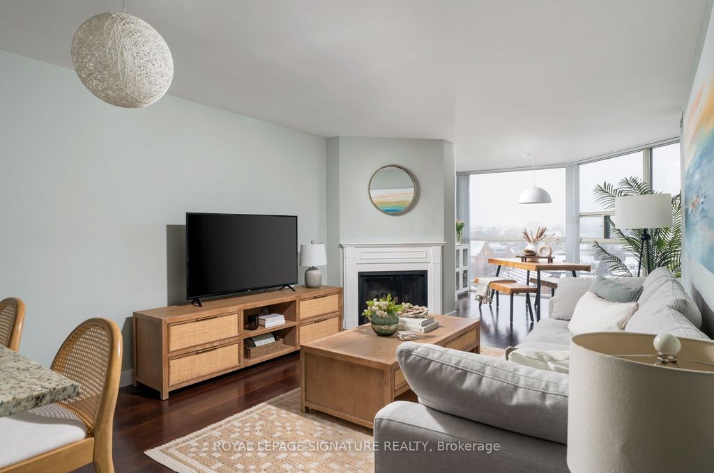 Photo of 725 King Street W #903, Toronto, ON M5V 2W9 (MLS # C12816236)