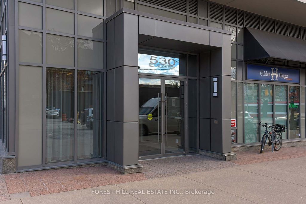 Photo of 530 W St Clair Avenue W #1505, Toronto, ON M6C 0A2 (MLS # C12564254)