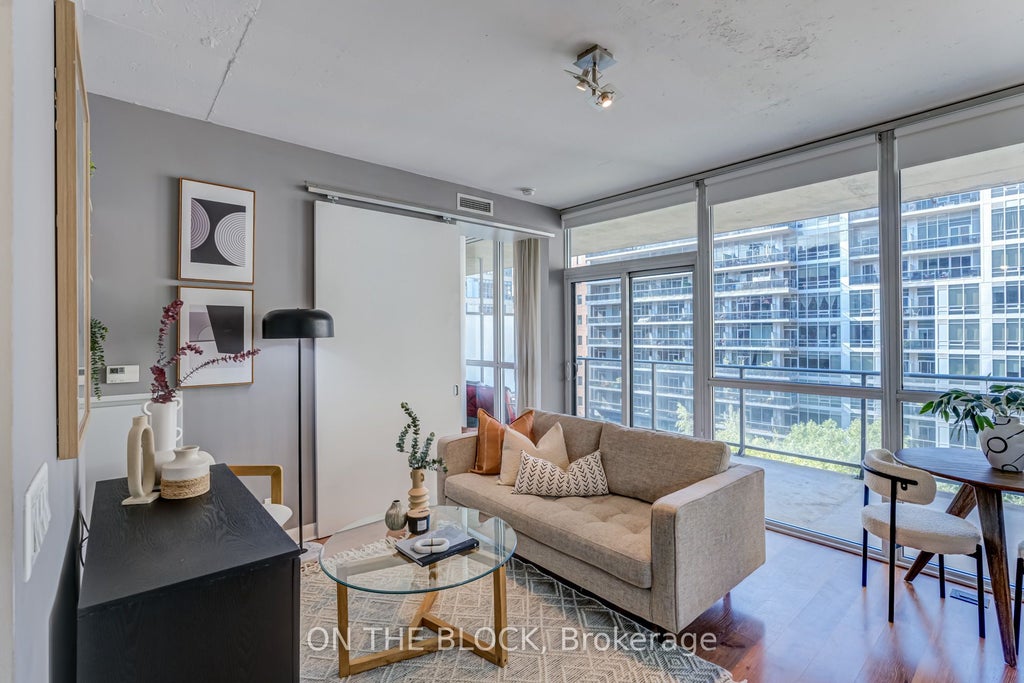 Photo of 478 King Street W #616, Toronto, ON M5V 0A8 (MLS # C13530188)