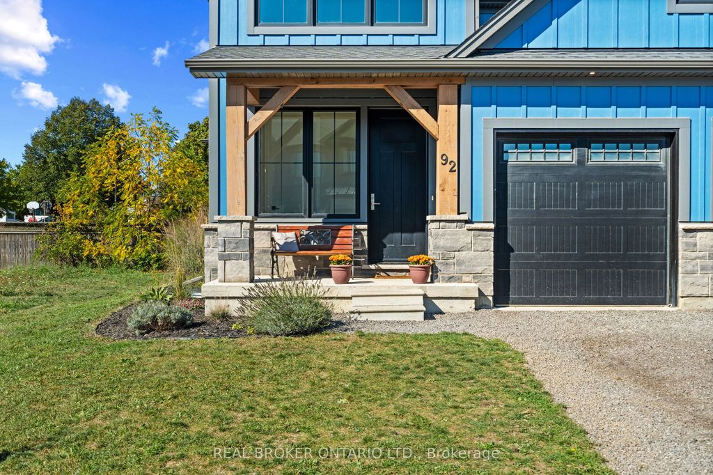 Photo of 92 Ivy Crescent, Thorold, ON L2V 0J9 (MLS # X12494254)