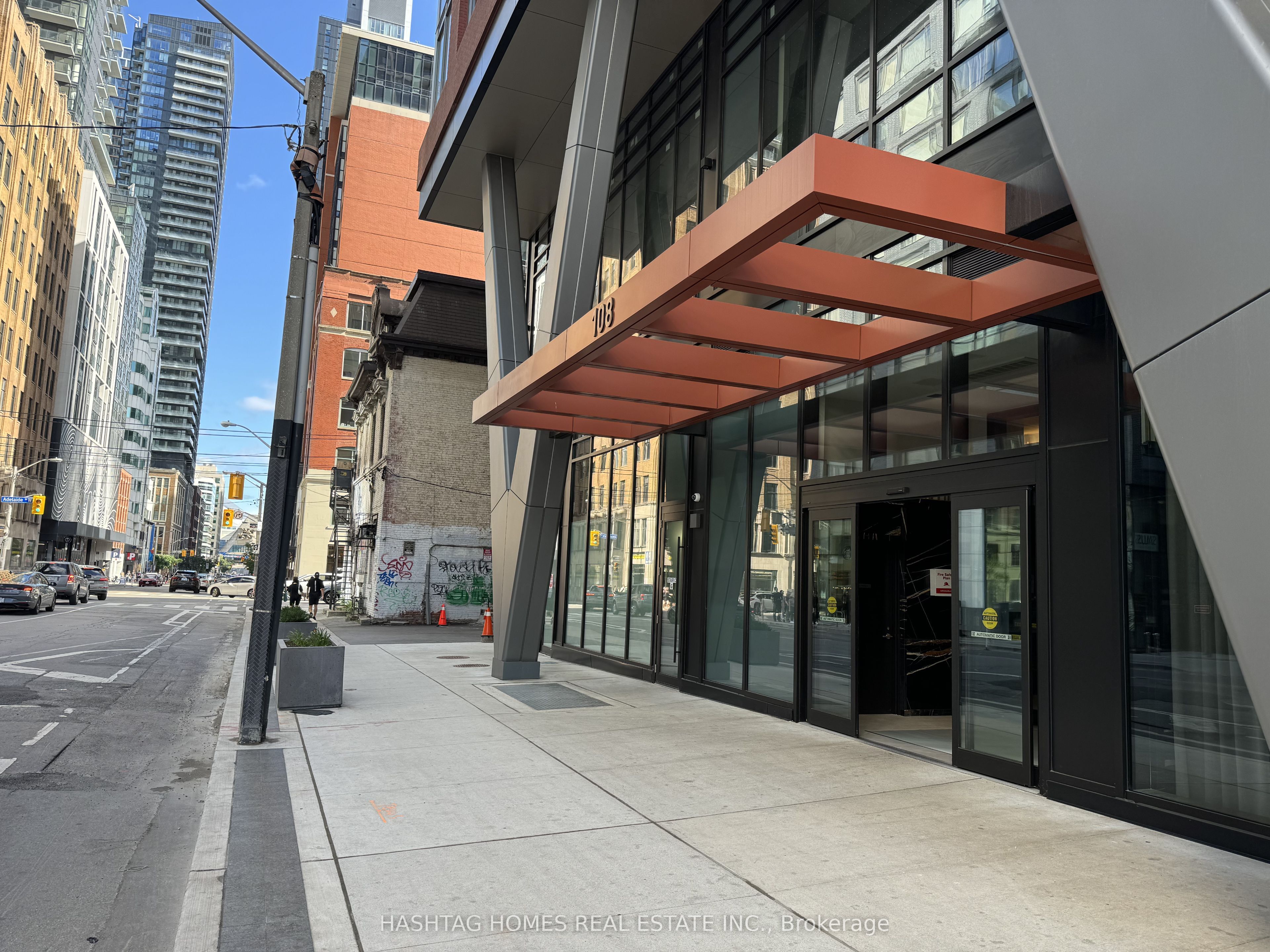 108 Peter Street 5208