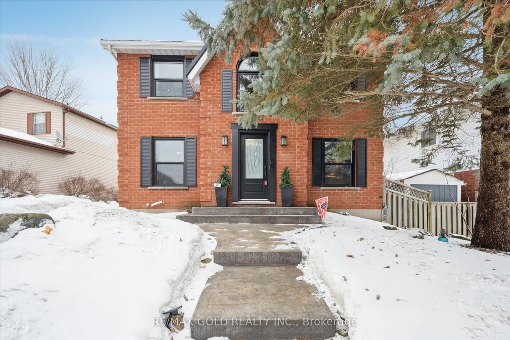Photo of 33 Chesterton Lane, Guelph, ON N1E 6S8 (MLS # X12809970)