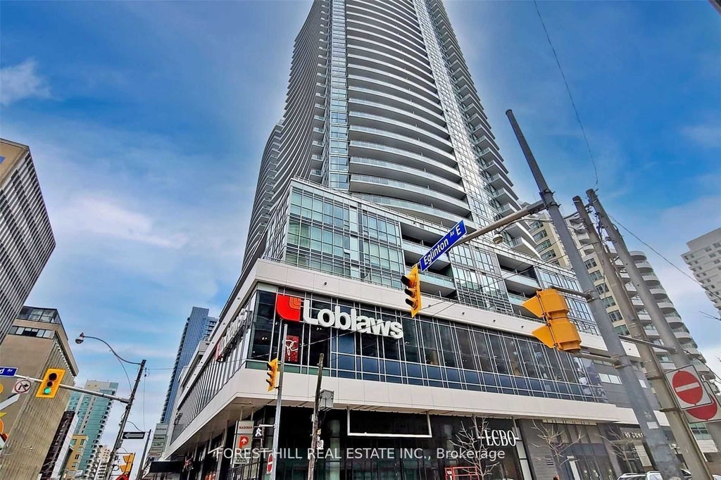 Photo of 98 Lillian Street #2413, Toronto, ON M4S 0A5 (MLS # C13755386)