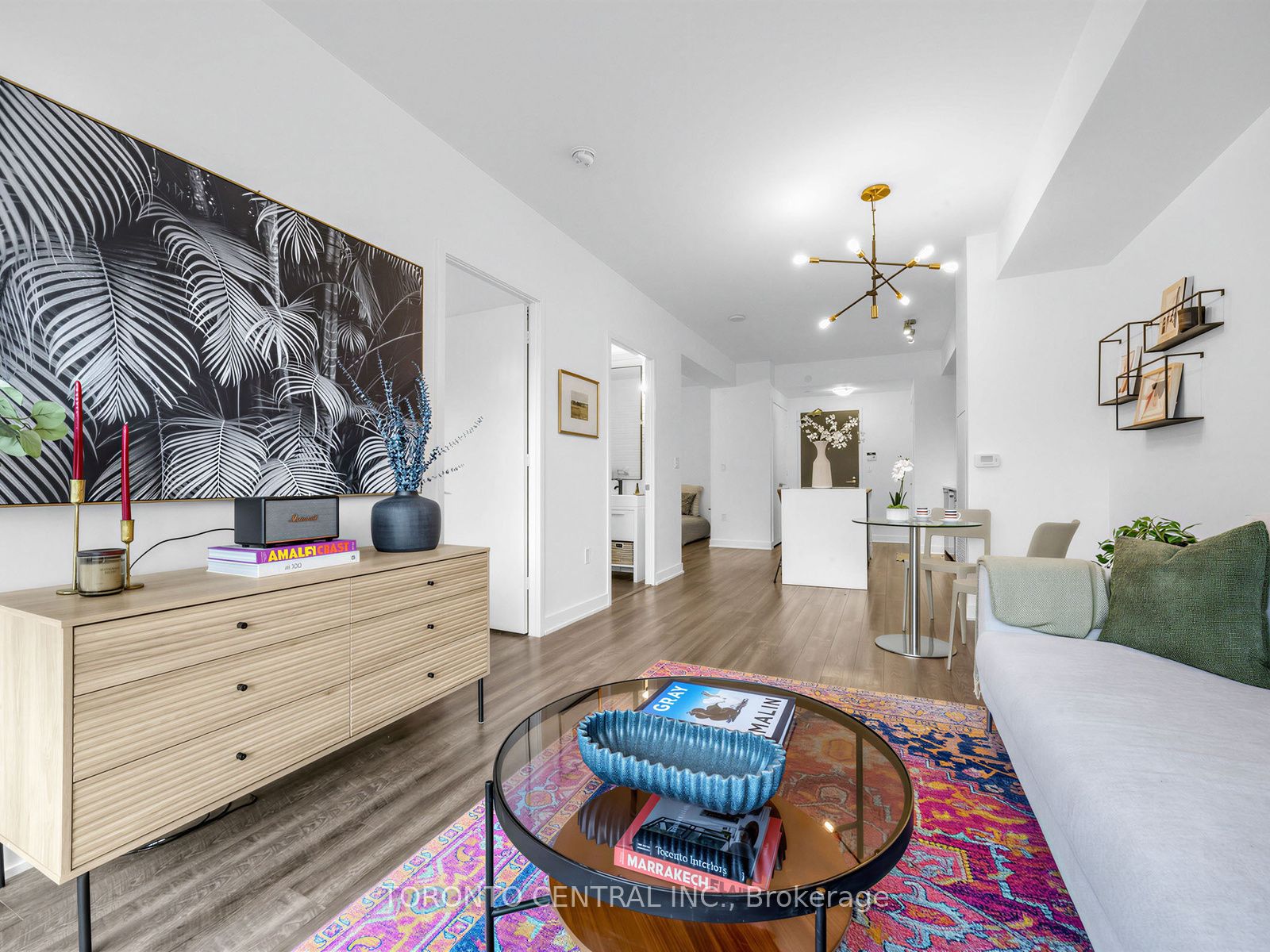106 Dovercourt Road 402