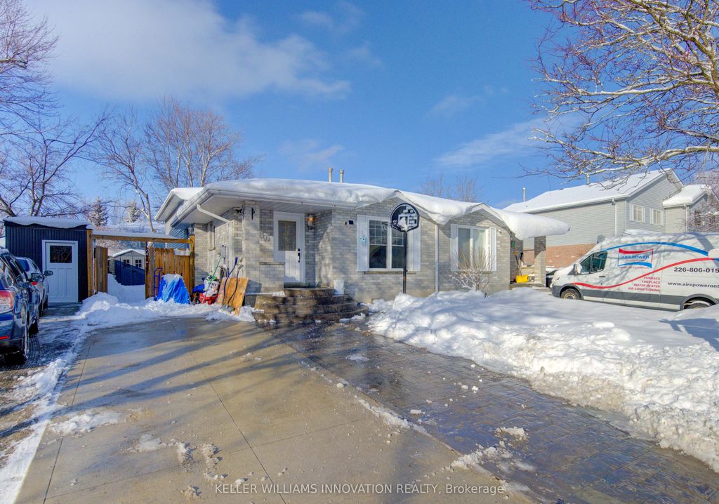 Photo of 430 Bankside Crescent, Kitchener, ON N2N 3E5 (MLS # X12710746)