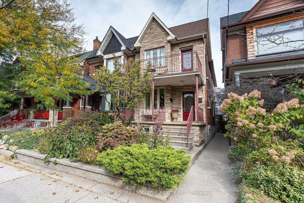Photo of 257 Perth Avenue, Toronto, ON M6P 3X9 (MLS # W14096588)