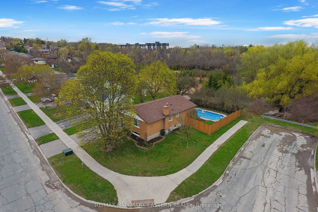 Photo of 950 Silverdale Road, Peterborough, ON K9J 7W6 (MLS # X13075356)