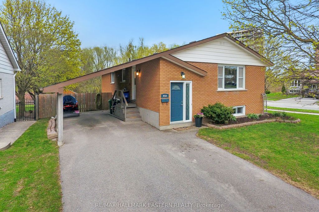 Photo of 950 Silverdale Road, Peterborough, ON K9J 7W6 (MLS # X13075356)
