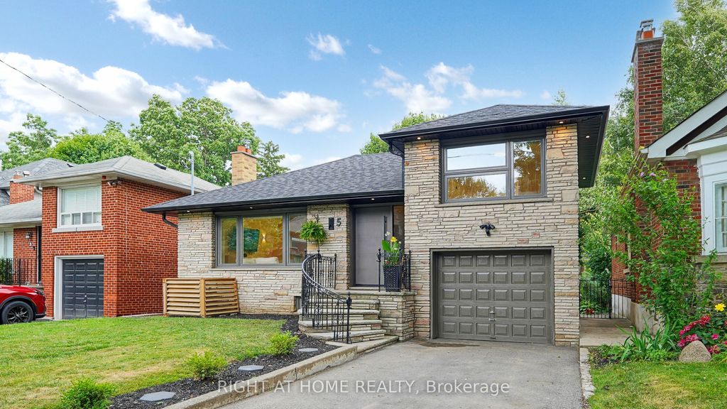 Photo of 5 Mattice Road, Toronto, ON M9A 1E1 (MLS # W12526282)