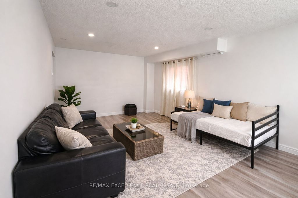Photo of 68 Alabaster Drive, Brampton, ON L6V 4G4 (MLS # W12962232)