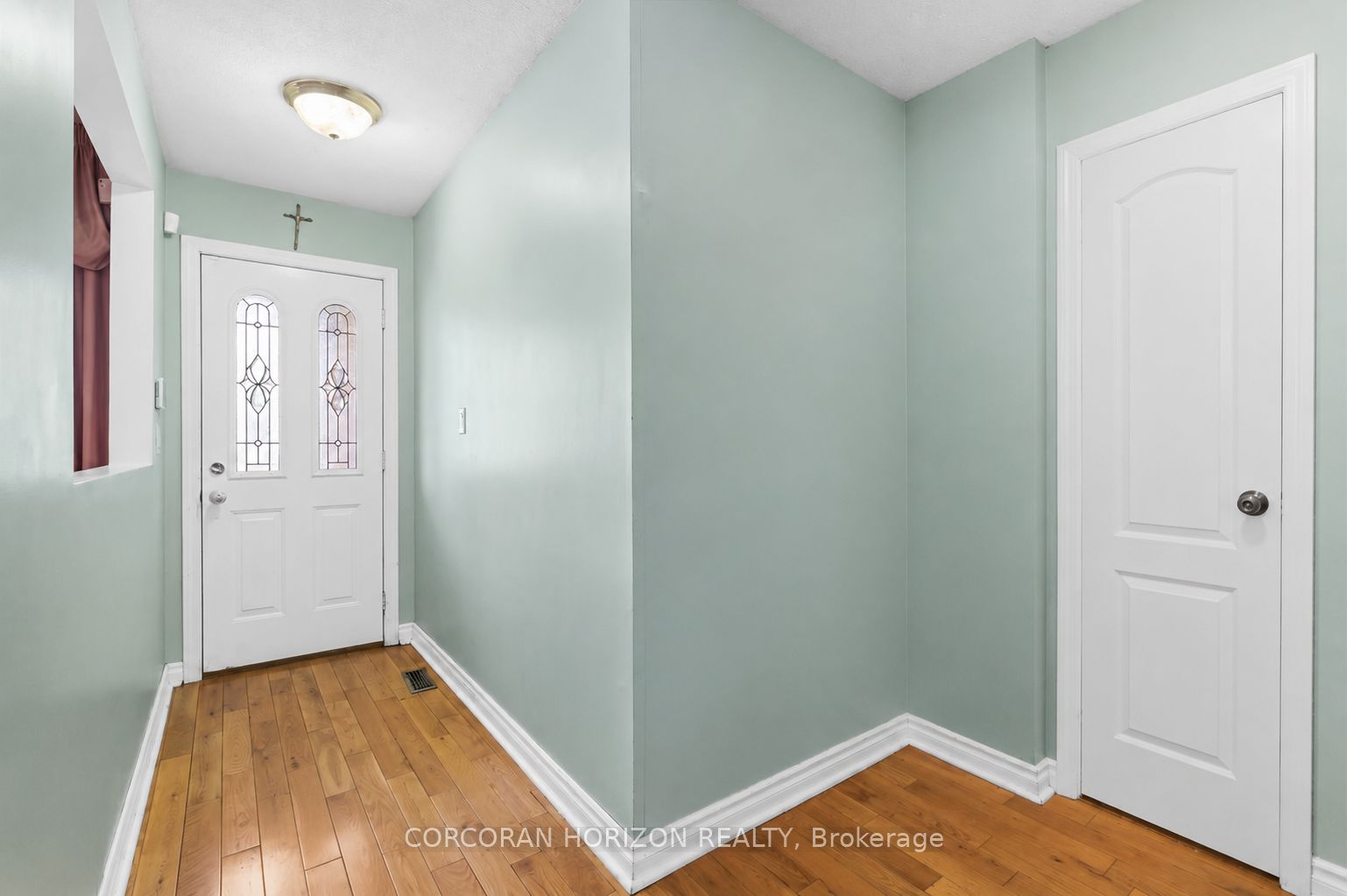 28 Chad Crescent
