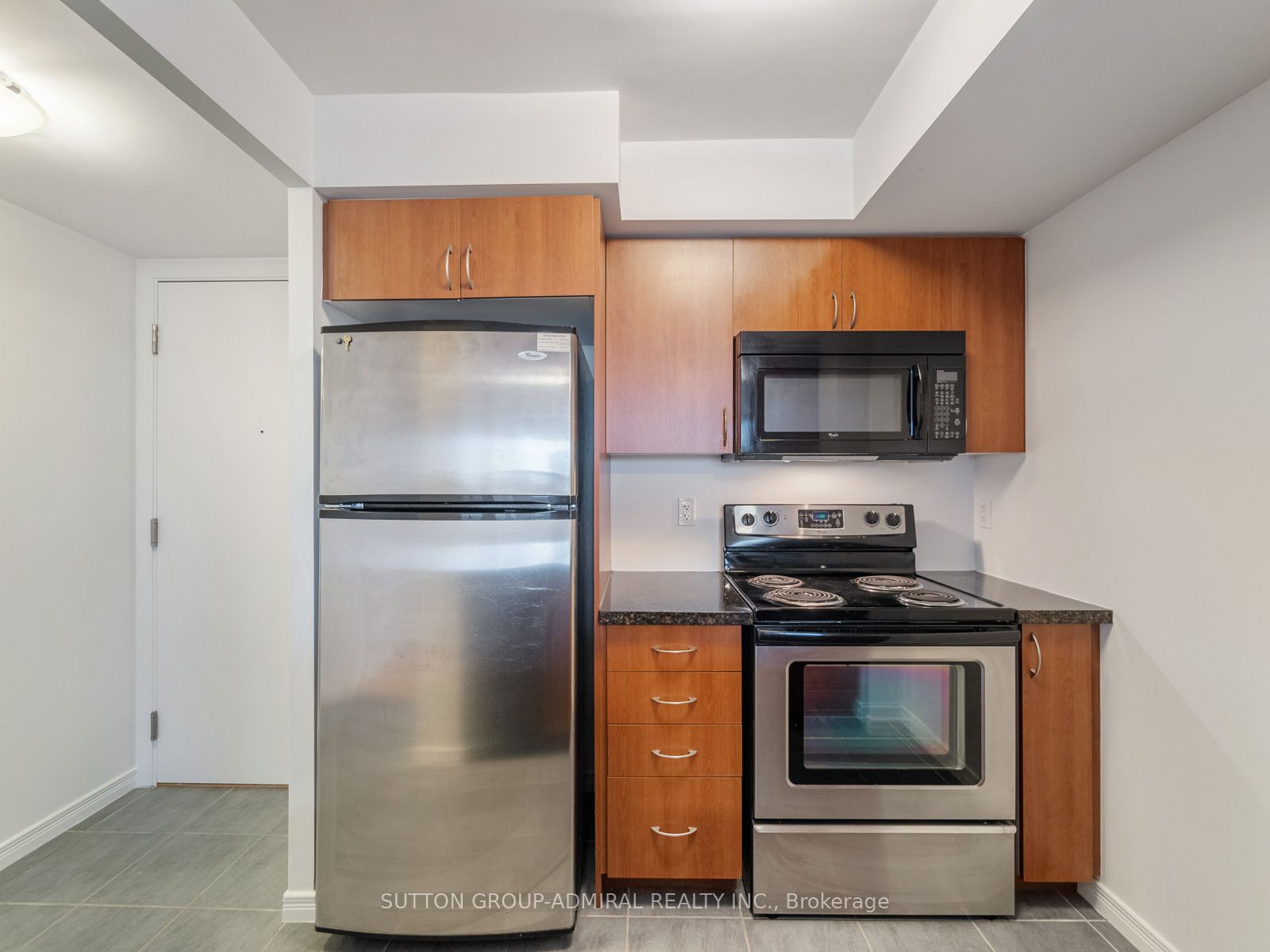 60 Heintzman Street 1715