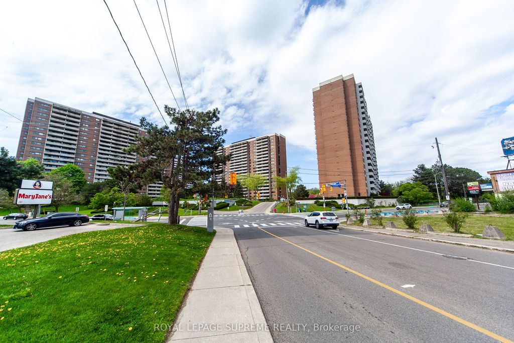 Photo of 270 Scarlett Road #205, Toronto, ON M6N 4X7 (MLS # W12437290)
