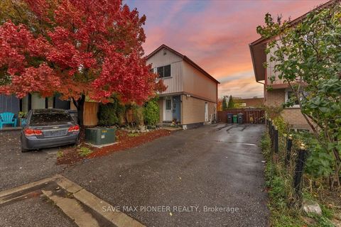 11 Great Oak Court Brampton ON L6S 2J9