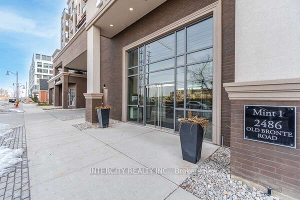 2486 Old Bronte Road 308