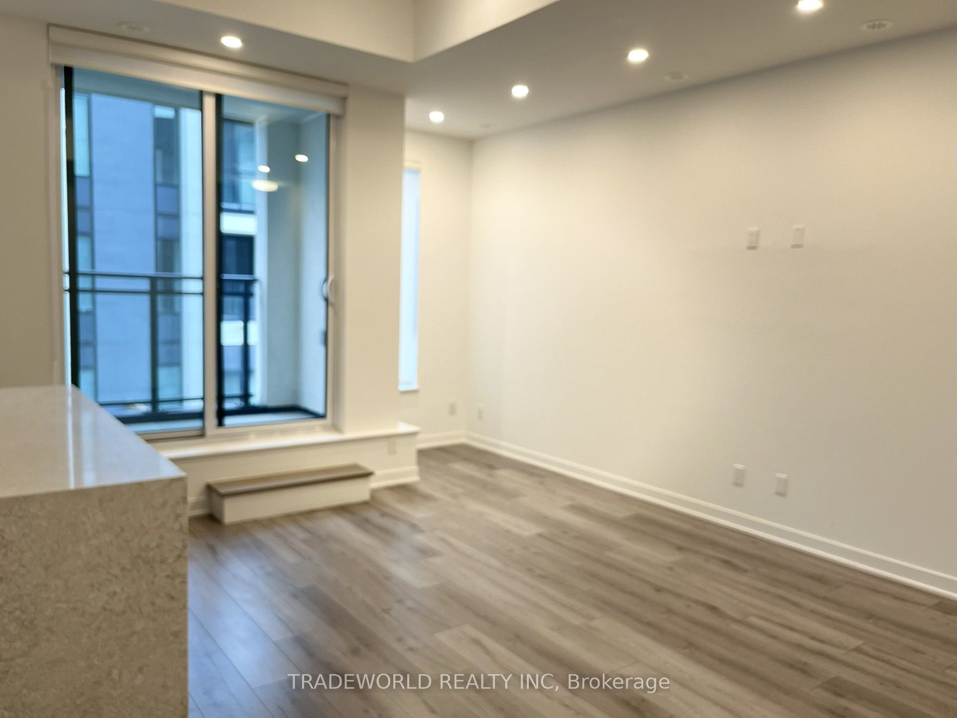3020 Trailside Drive 127